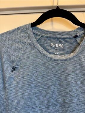 RHONE Men's Heathered Light Blue Short-Sleeve Performance Tee